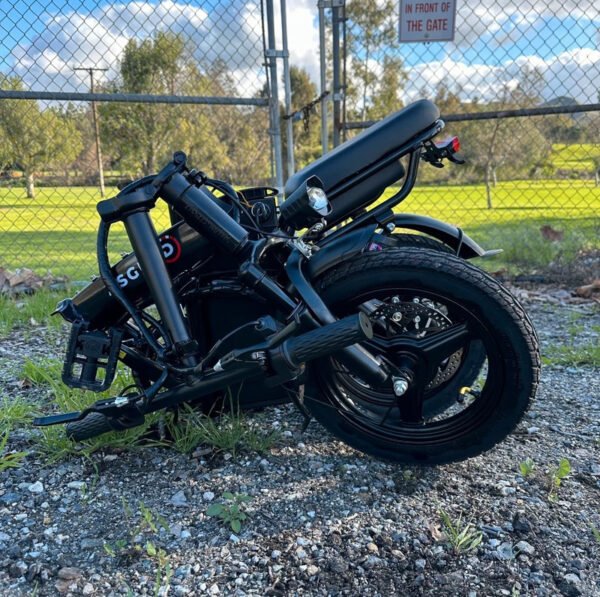 Electric bike - Image 2