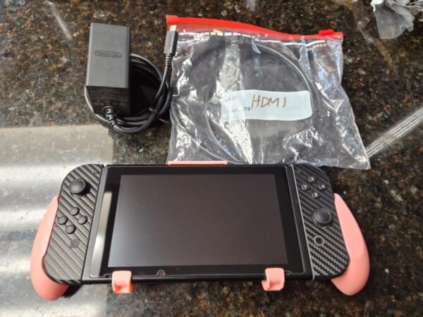 Nintendo Switch - Image 4